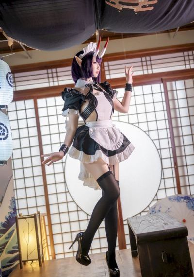 在线播放侵犯新任女学生_4K高清视频播放