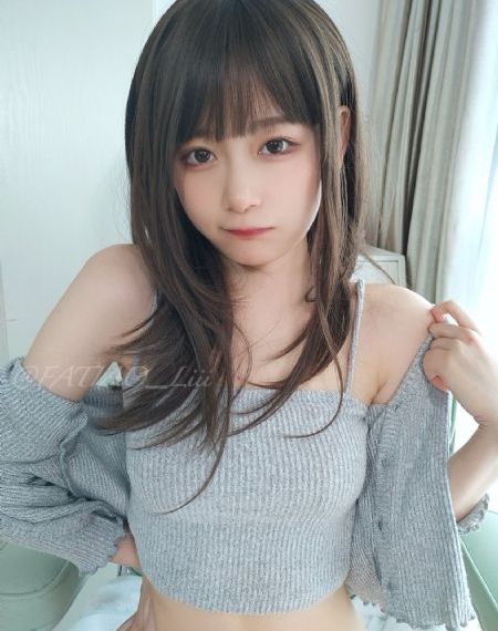 轻轻挺进新婚少妇身体里_4K免费在线观看